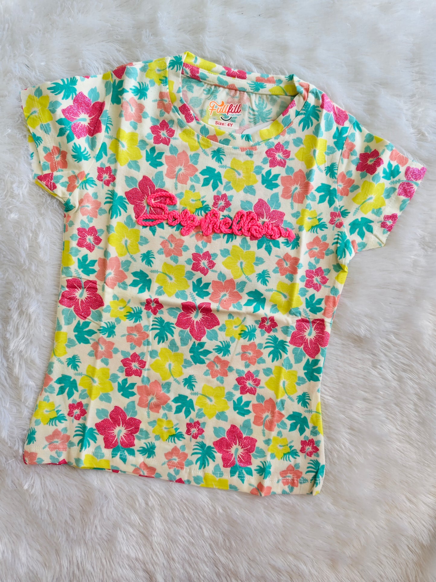 Simple Flower Pattern T-Shirt