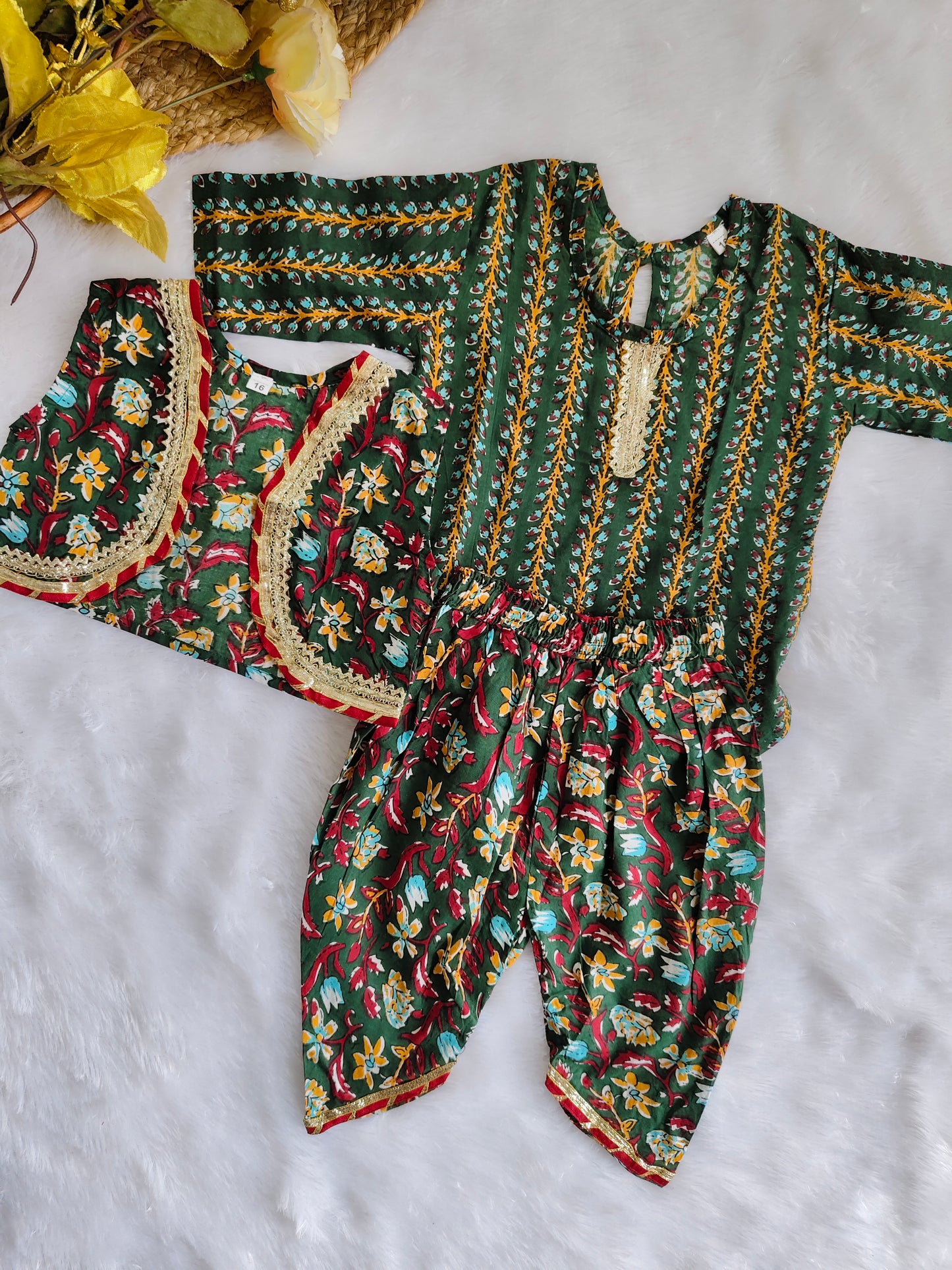 Classy ethnic set
