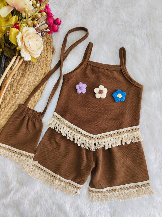 PetalTassel flower set with trendy sling bag