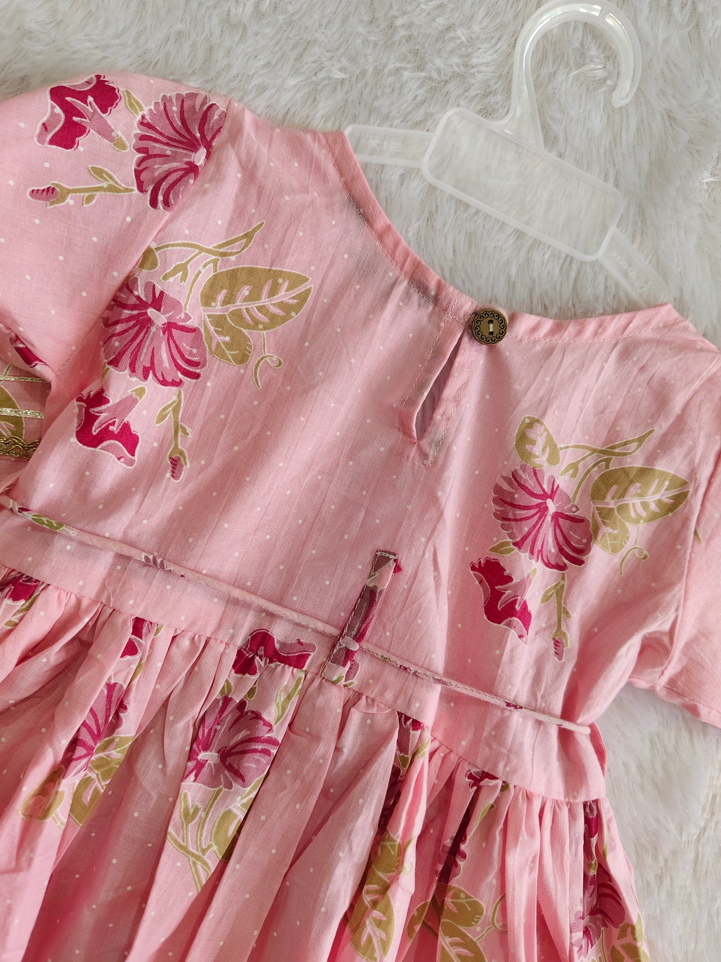Gulmohar Grace ethnic set