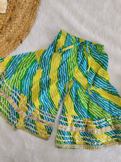 Ethnic set