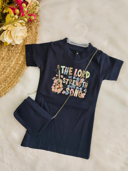 Tshirt dress with sling bag