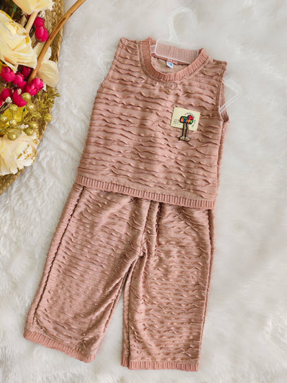 Classic black and pink cordset