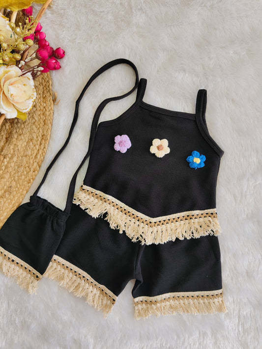 PetalTassel flower set with trendy sling bag