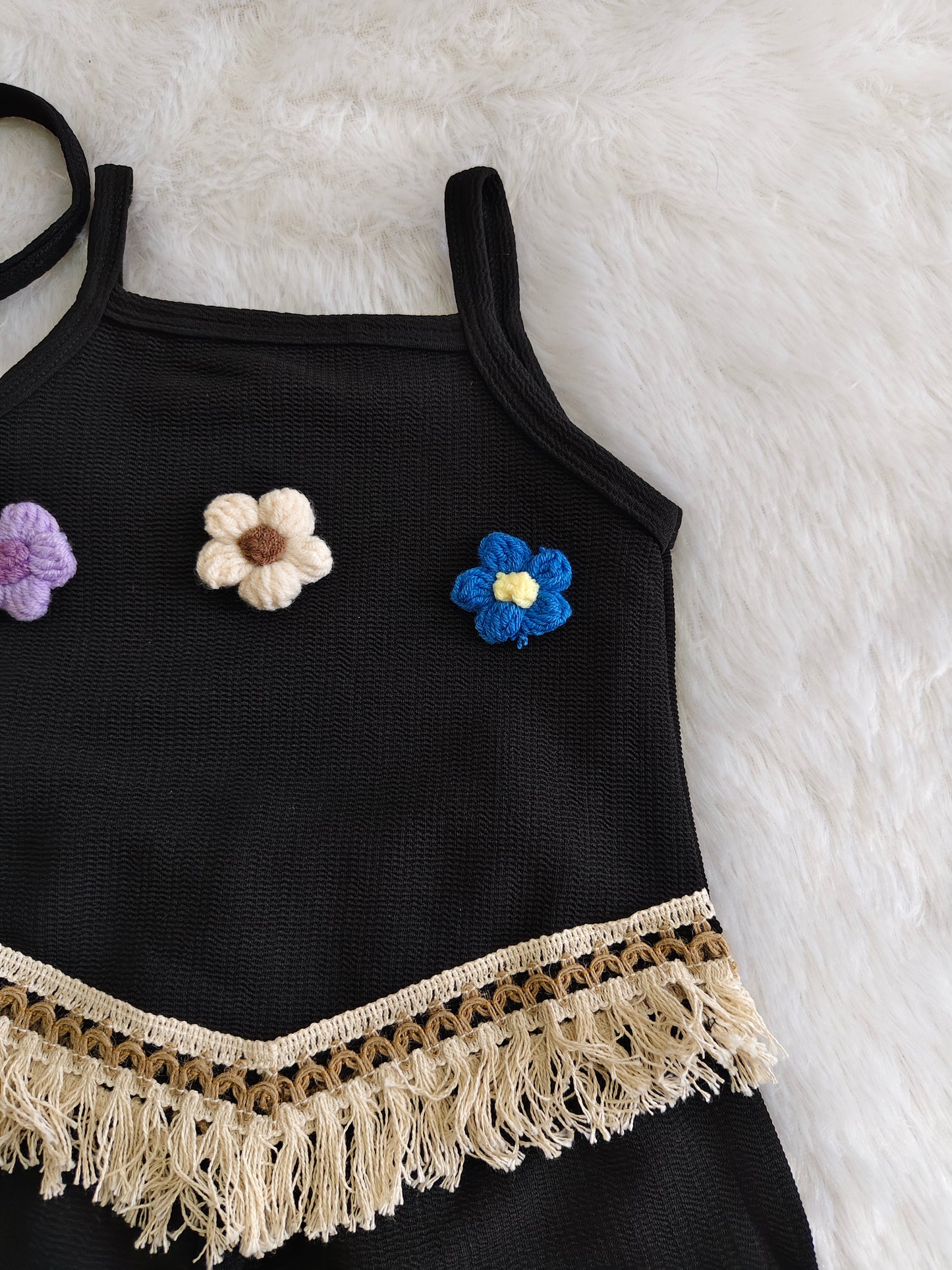 PetalTassel flower set with trendy sling bag