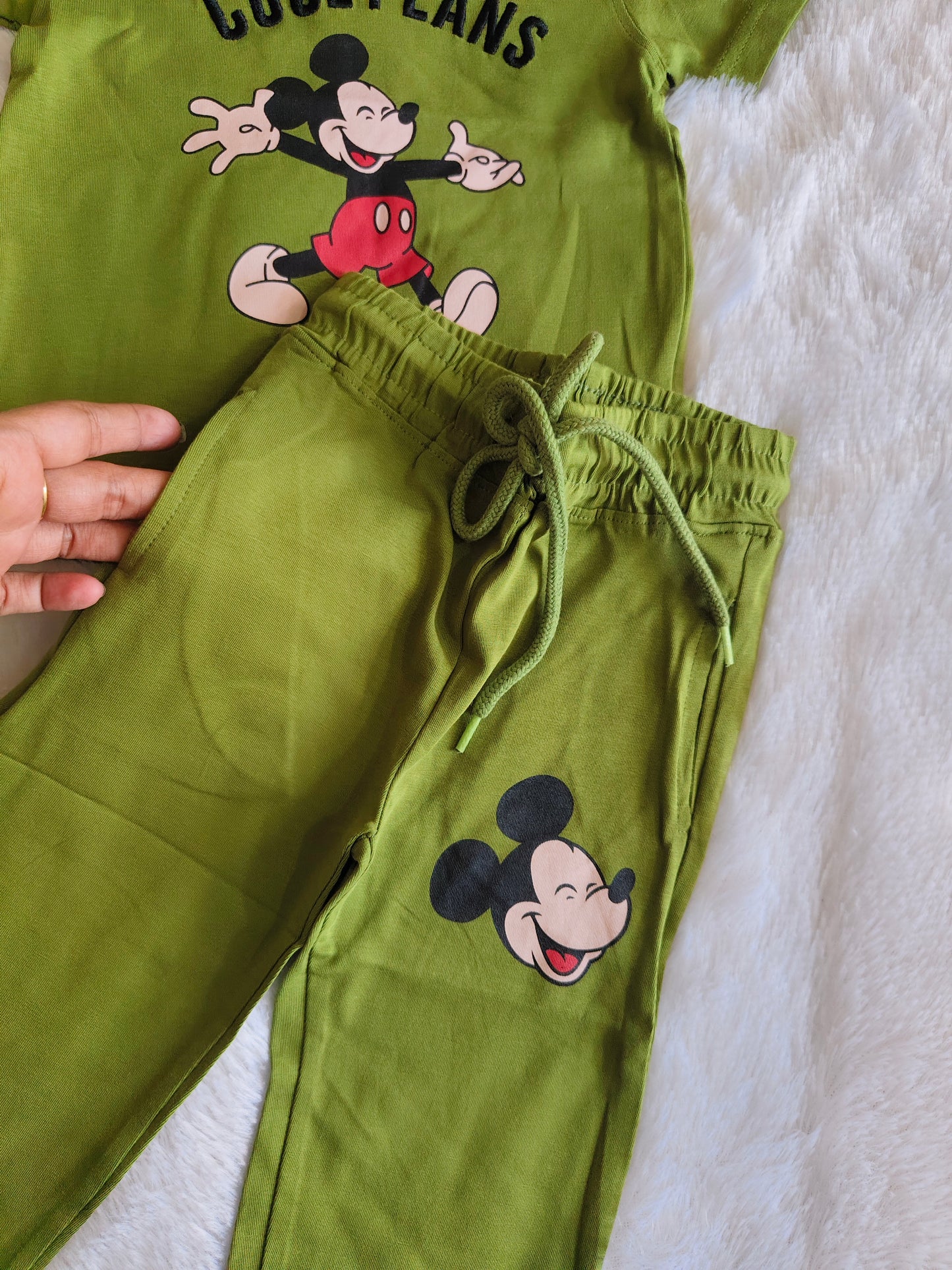Mickey cord set