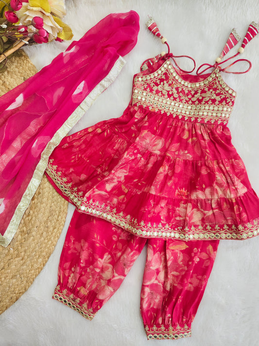 Gulabi Grace Ethnic set