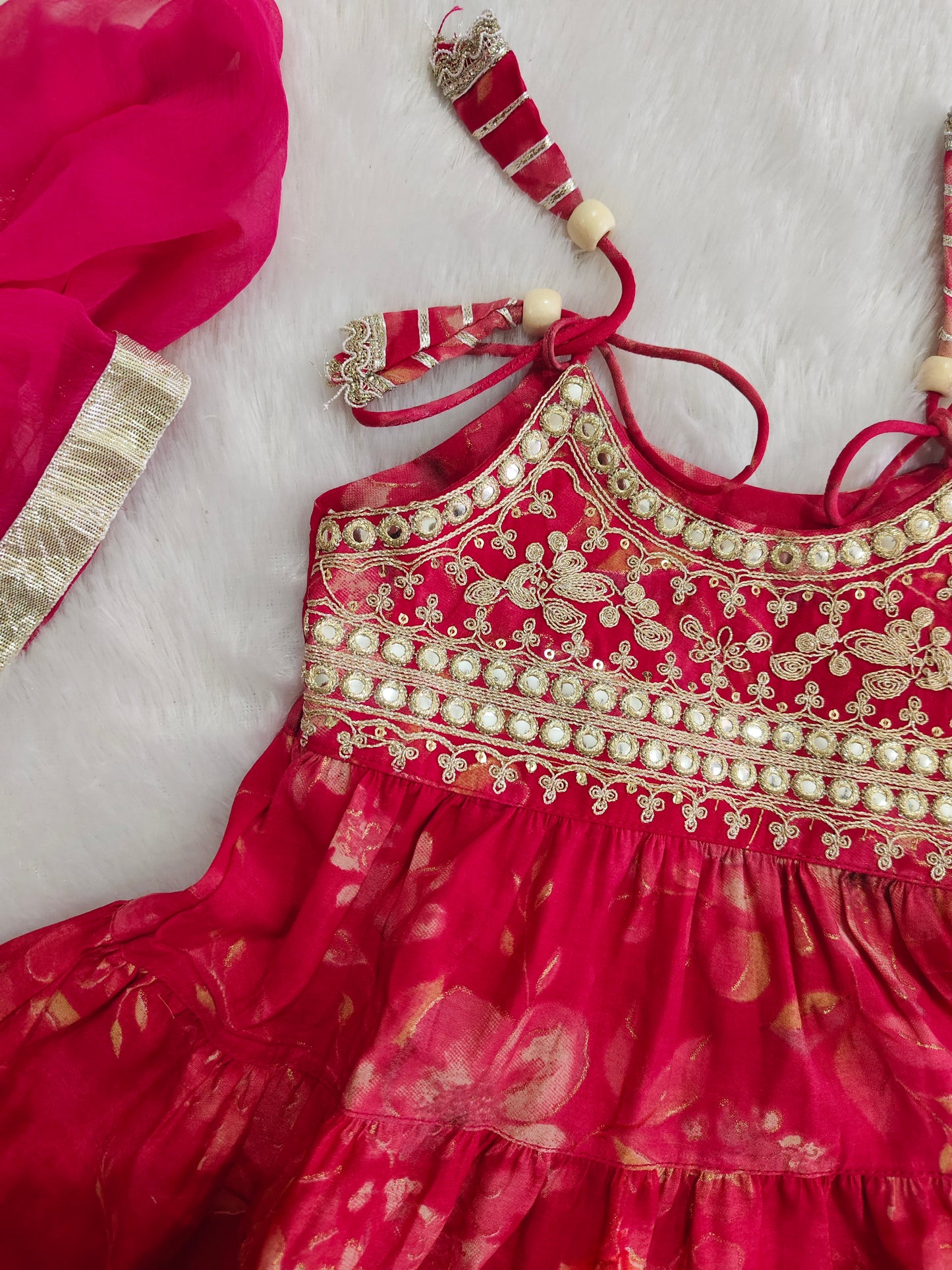 Gulabi Grace Ethnic set