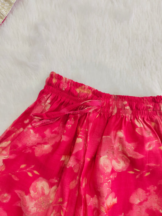Gulabi Grace Ethnic set