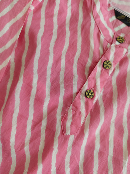 Gulabi Leheriya Kurta Set