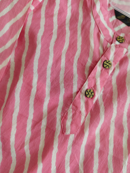 Gulabi Leheriya Kurta Set