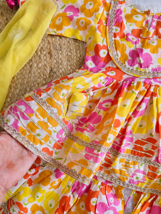 Phoolwari bloom ethnic Set