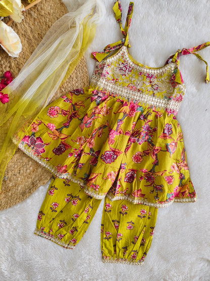 Mayuri Floral Set
