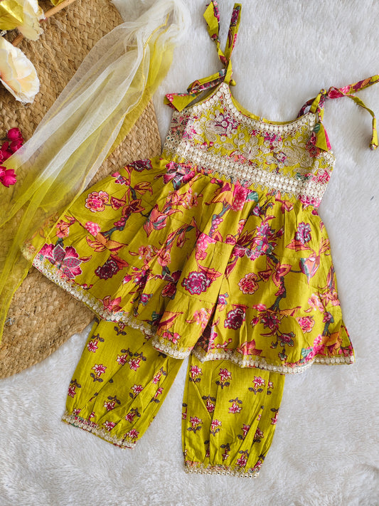 Mayuri Floral Set