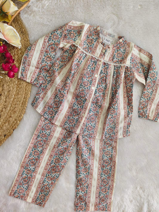 Blooming garden cord
