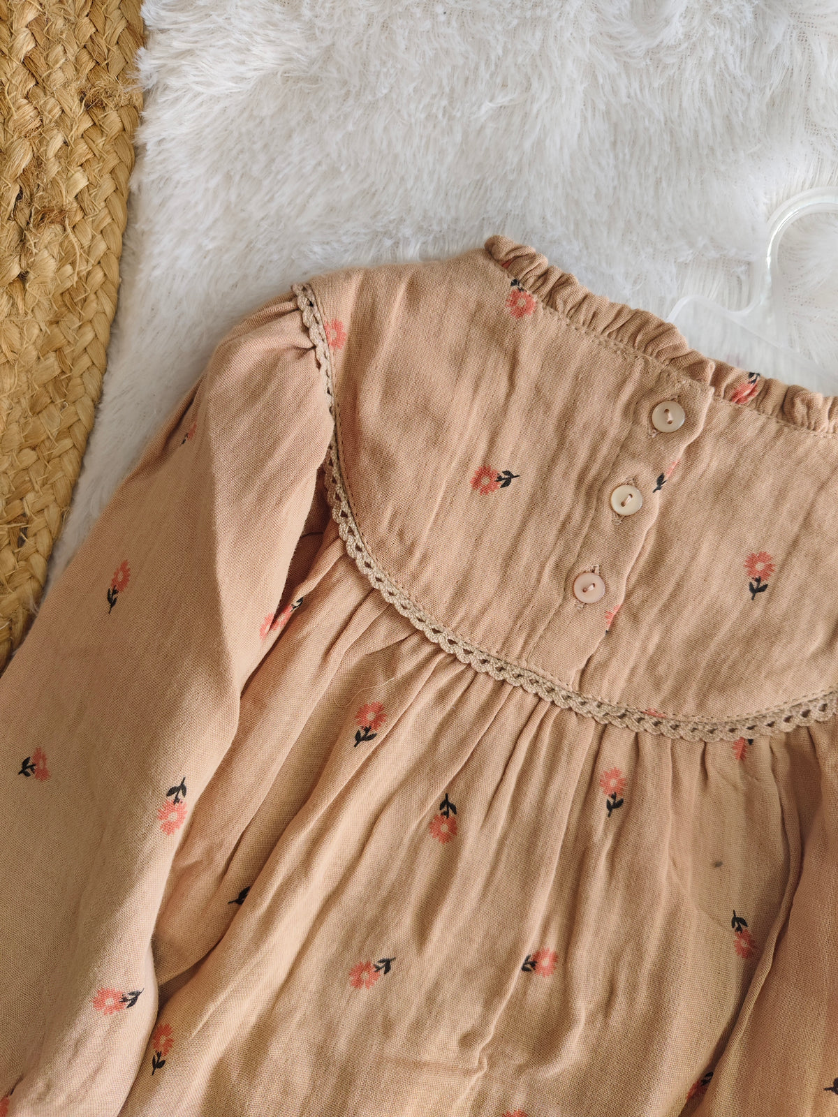 Sand Floral Embroidered Lounge Set