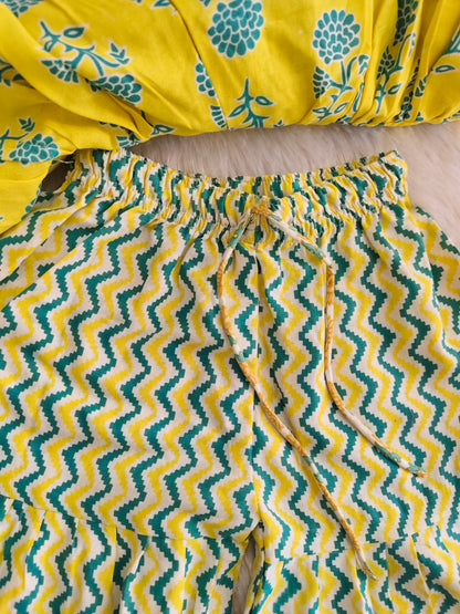 Yellow Daisy Suite
