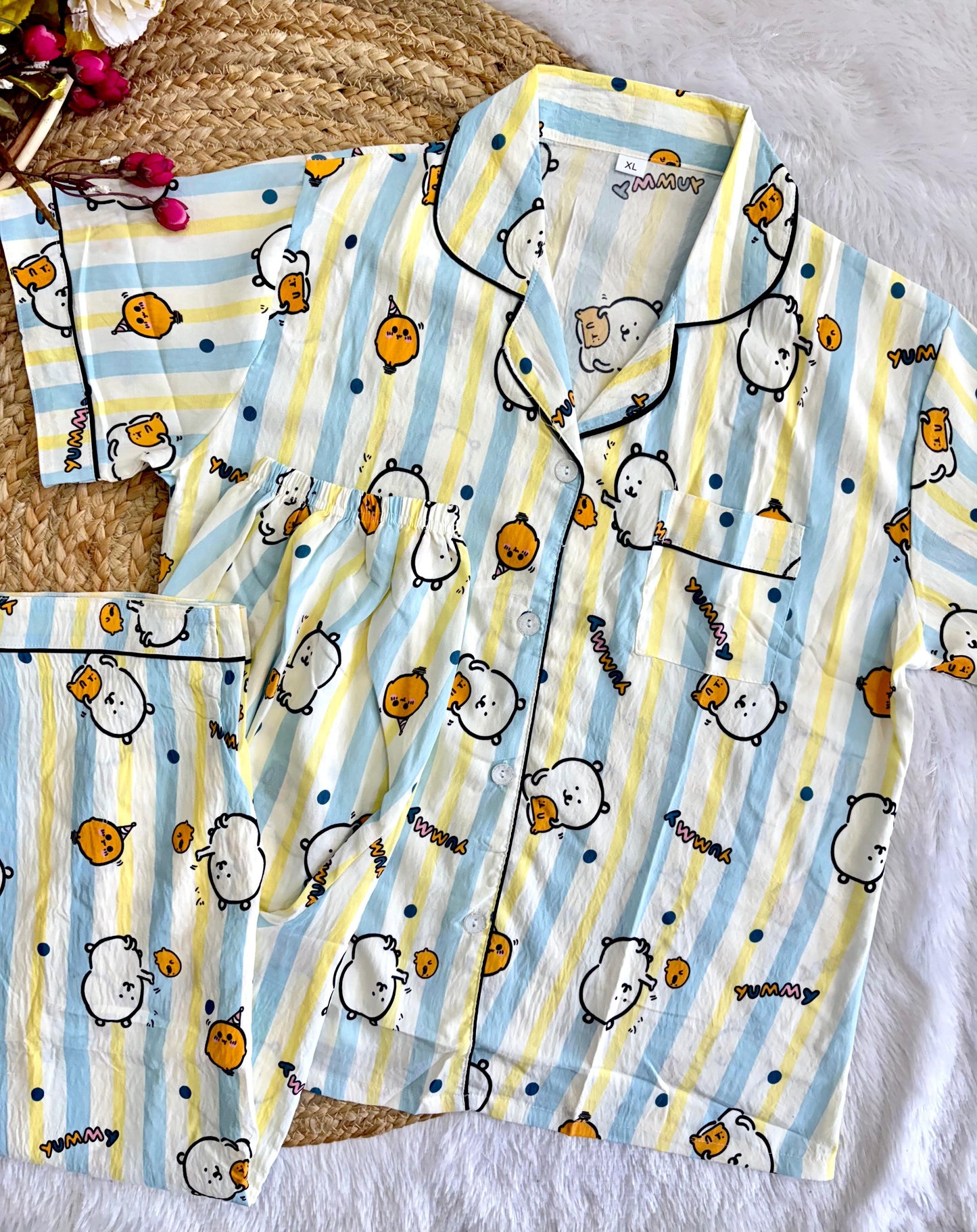 Cute cartoon print night suit