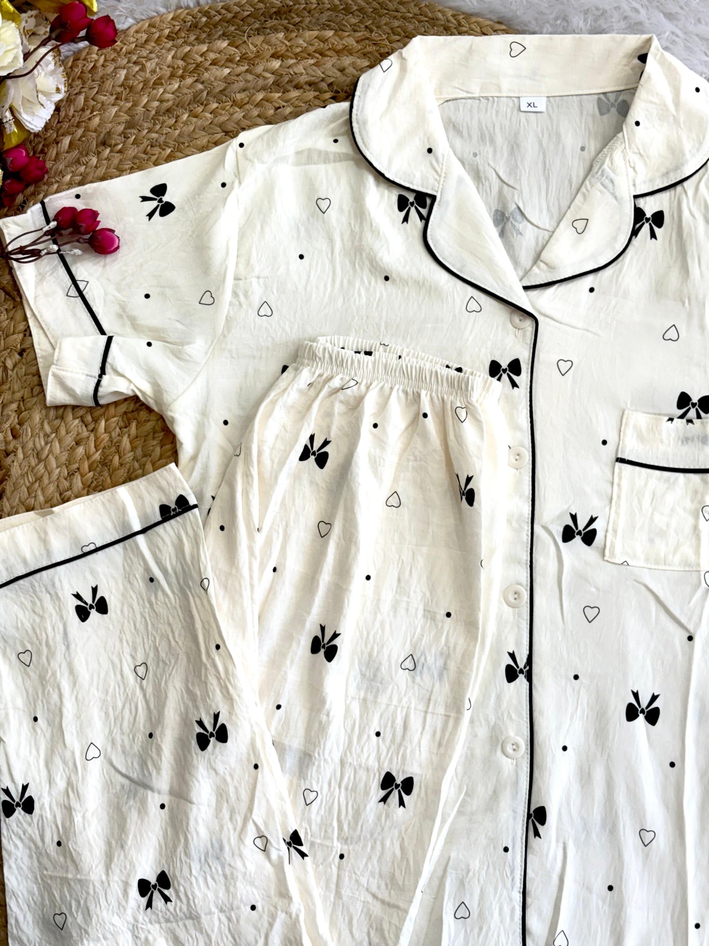 Bow design night suit