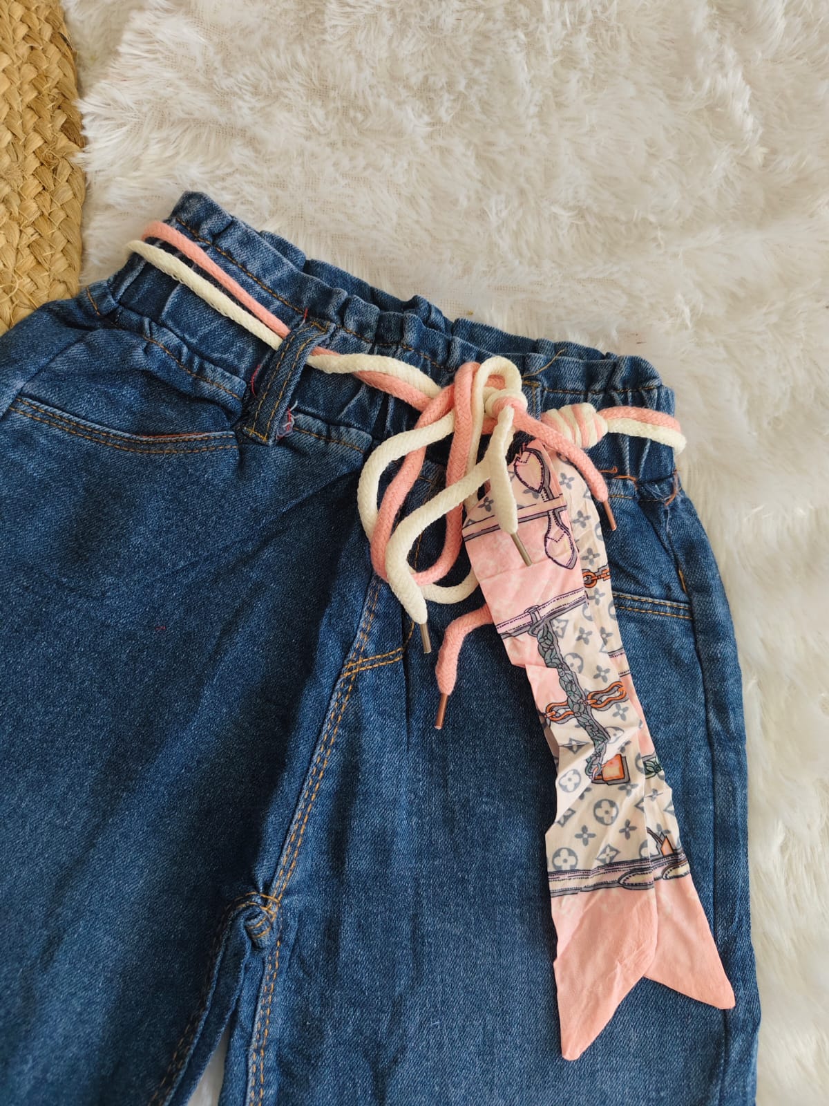 Trendy scarf Jeans