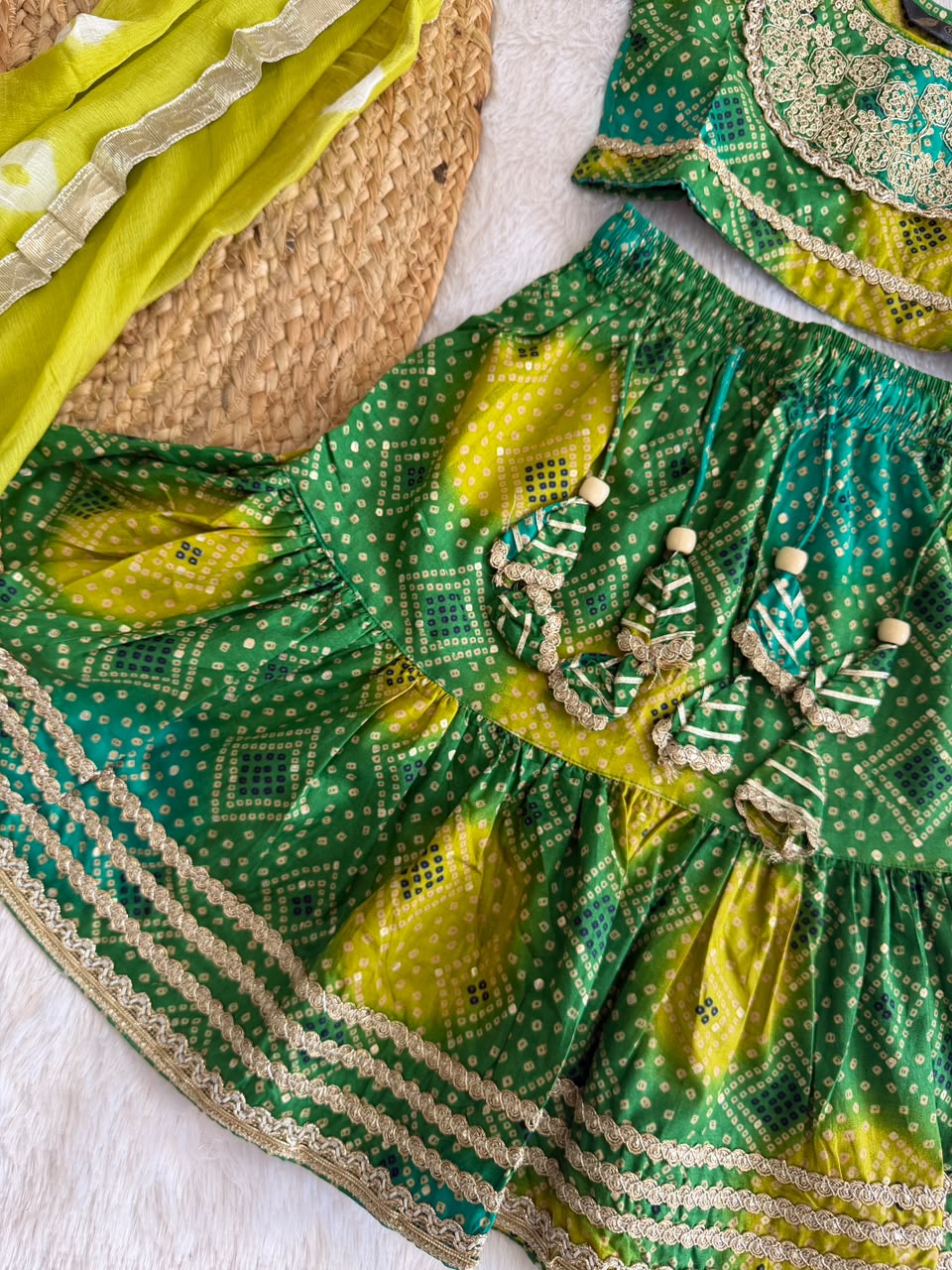 Emerald Bandhani Blossom Set