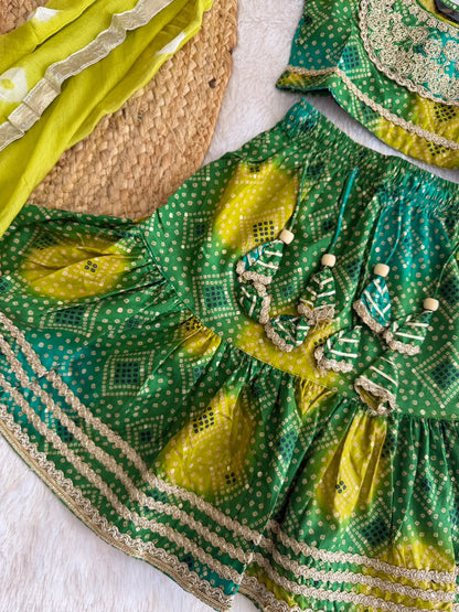 Emerald Bandhani Blossom Set