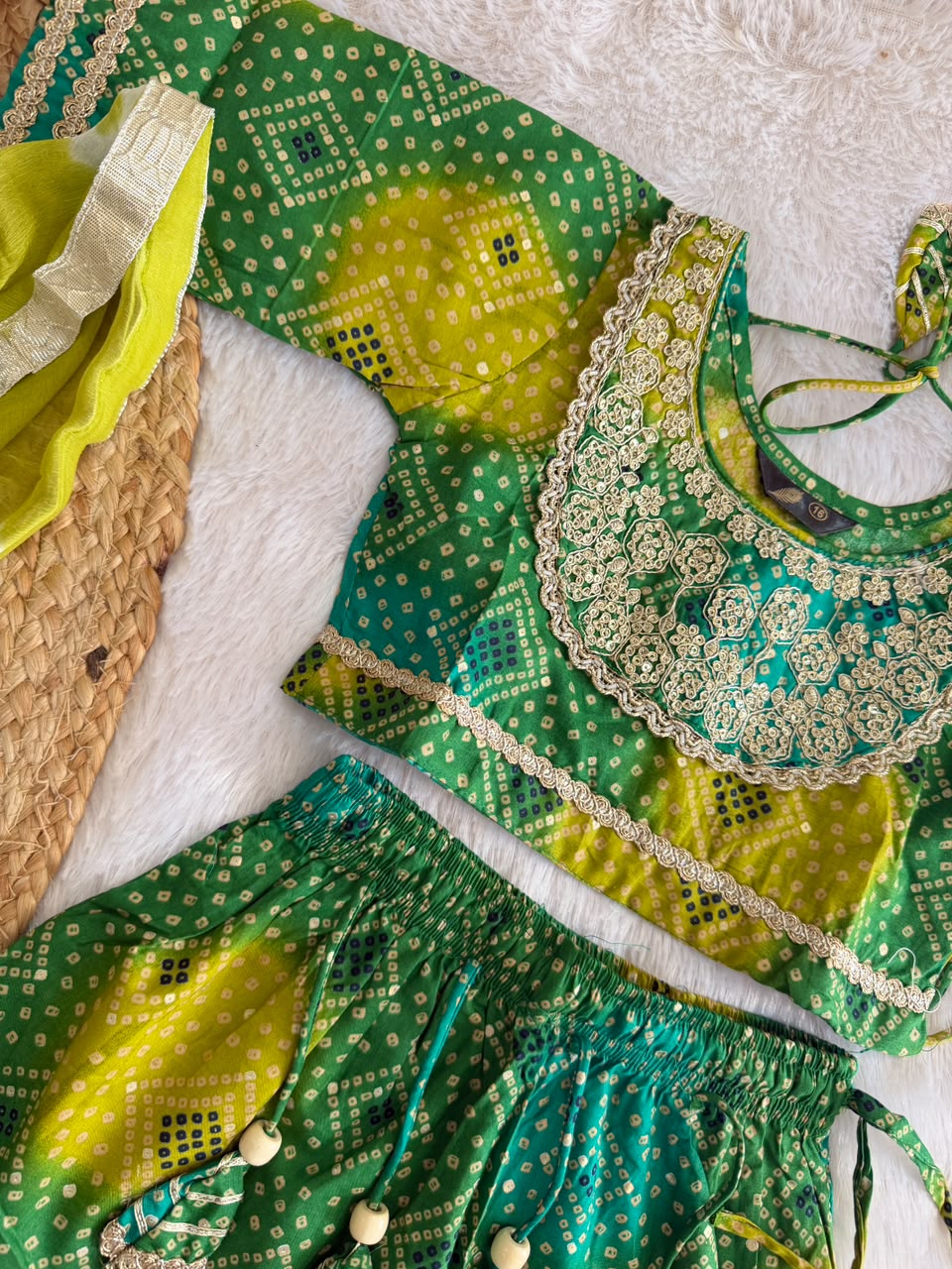 Emerald Bandhani Blossom Set